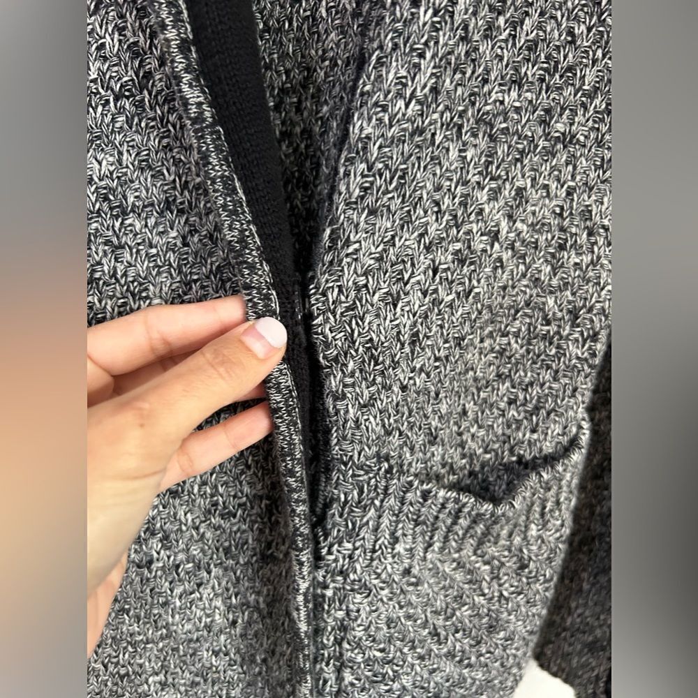 Lululemon Black and white Buttoned Cardigan - Picture 5 of 12